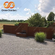 コールテンスチールの大きな池の噴水