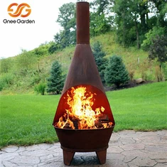 コールテンスチールの屋外暖炉