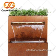 コールテン鋼壁のウォーター機能