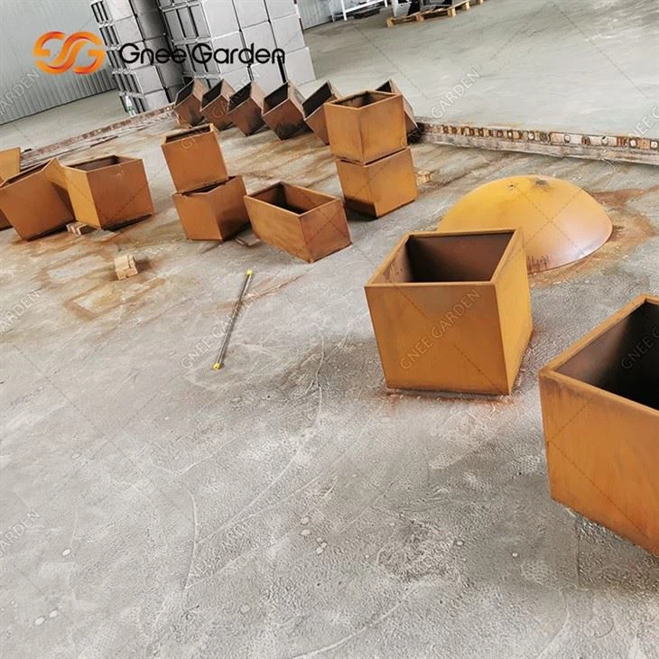 Corten Steel Metal Planter Box, Rectangular Sizes, Modern Garden Steel Planters For Commercial And Residential Outdoor Use.
