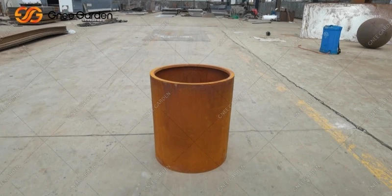 Custom Metal Pots Custom Metal Pots